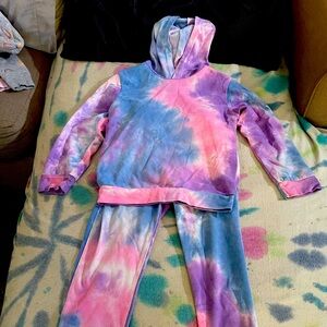 Lightly worn 5T matched outfits
